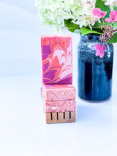 Load image into Gallery viewer, Ginger Grapefruit Vegan Soap